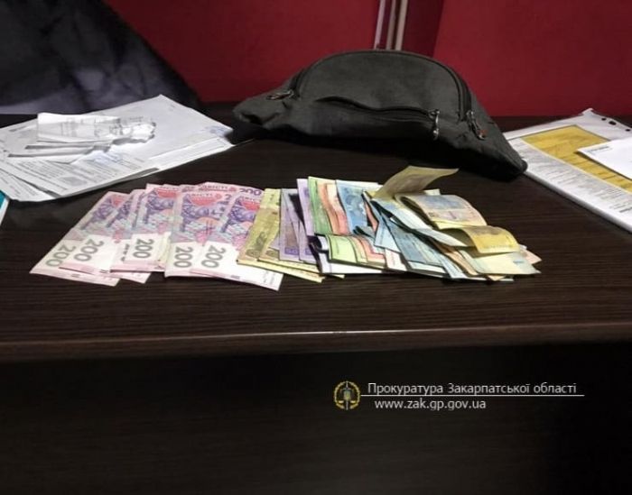 На Закарпатті 13 учасників злочинної організації налагодили роботу мережі незаконних гральних закладів