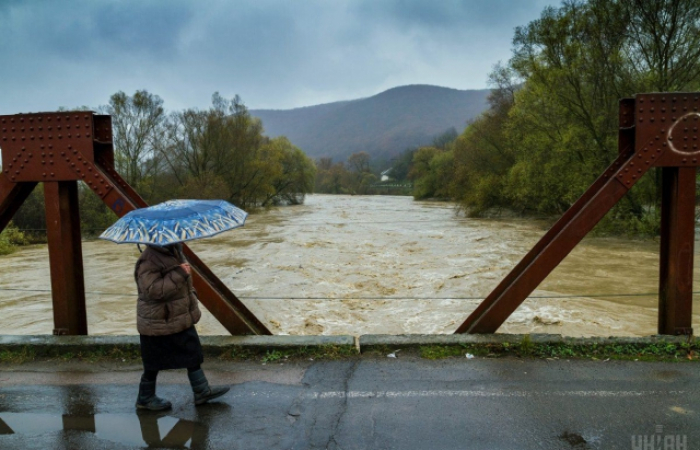 На Закарпатті оголошено гідрологічне штормове попередження