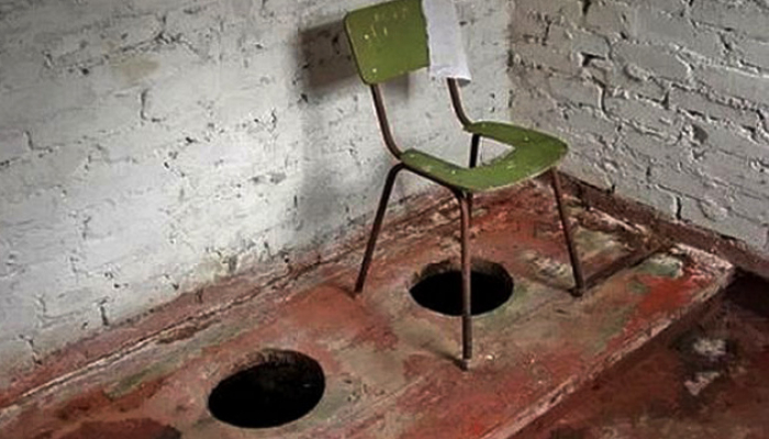 Туалет на вулиці. Коли закарпатські школярі матимуть цивілізовані санітарні умови?