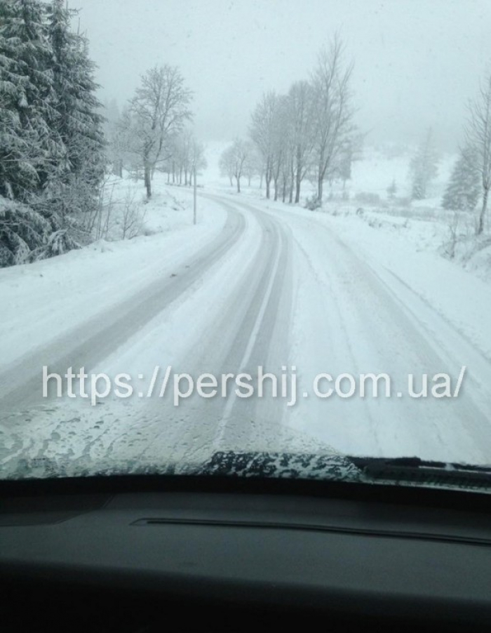 У горах Закарпаття - сніг!