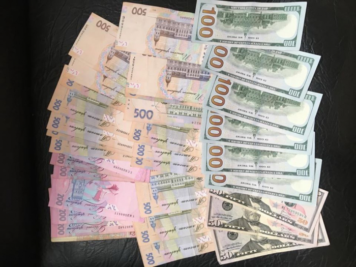 Працівники поліції розшукали юнаків, які обікрали будинок подружжя на Тячівщині