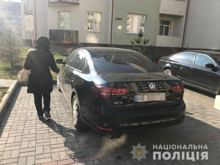 Підсів в авто з ножем і відібрав гроші: поліція знайшла чоловіка, причетного до розбою в Ужгороді