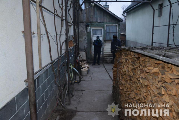 Фатальні ревнощі: на Тячівщині жінка нанесла смертельне поранення своїй знайомій