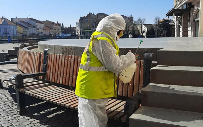 В Ужгороді продезінфікували центр міста