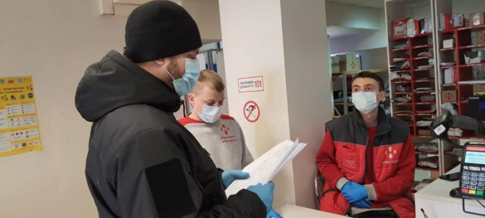 Муніципальна варта проводить роз'яснювальні роботи з підприємцями в Ужгороді