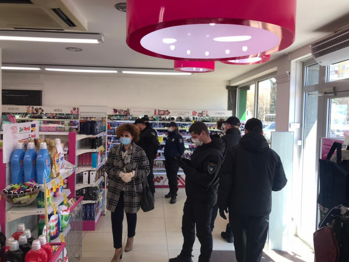 Рейд Ужгородом триває: мобільні групи перевіряють дотримання карантину