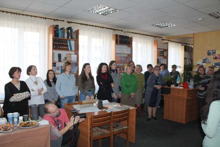В обласній бібліотеці представили результати майстерні «Втілити спонтанне, уявне»