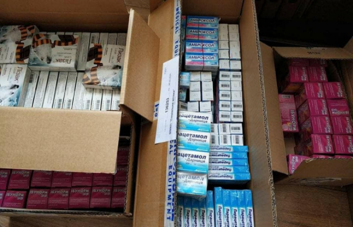 Добро рятує: невідомий закарпатець передав якщик із ліками для малозабезпечених