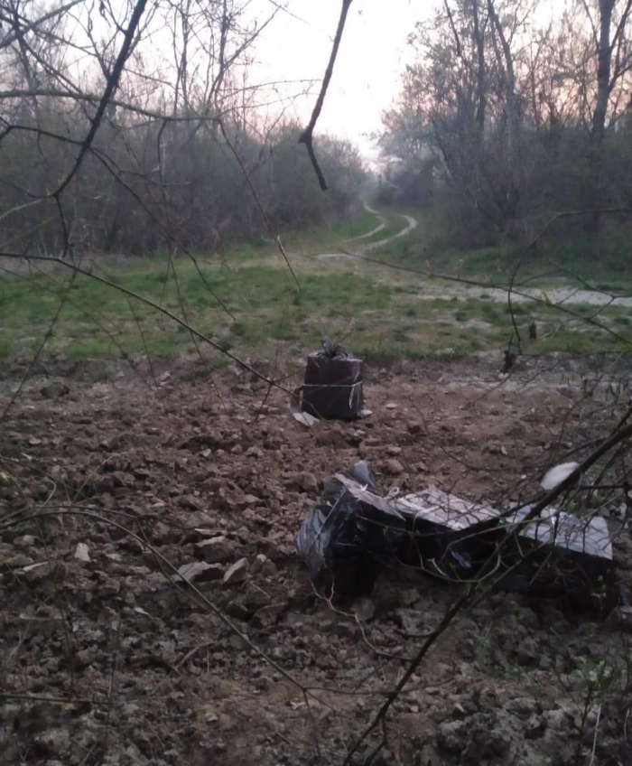 Закарпатські контрабандисти не на карантині – несли до Угорщини 2 тисячі сигарет