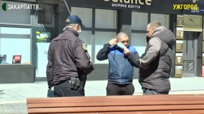 Поліцейські патрулювали центр Ужгорода (ВІДЕО)