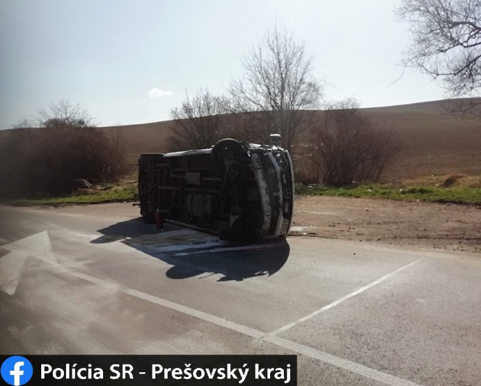 Влетіли у металевий обмежувач: у Словаччині в ДТП загинув закарпатець (ФОТО)