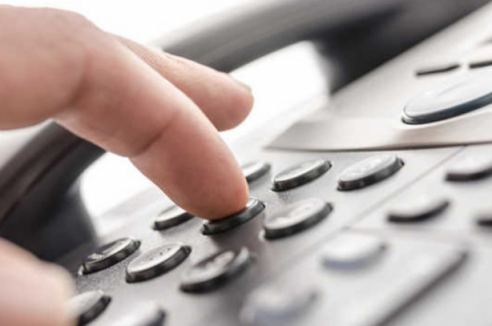 Як в Ужгороді допомагають соціально незахищеним людям завдяки «гарячій телефонній лінії»