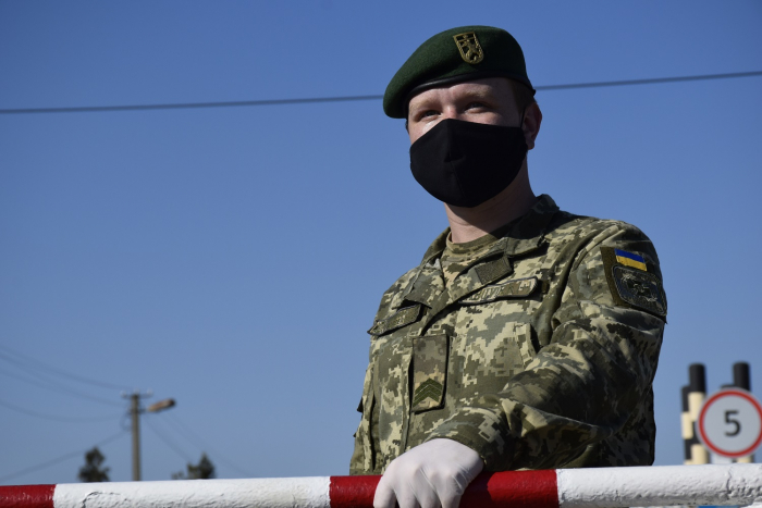 Угорщина відтерміновує відкриття КПП зі свого боку