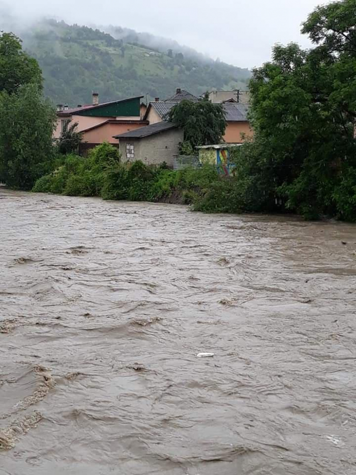 Унаслідок тривалих дощів на Закарпатті - високий рівень водності