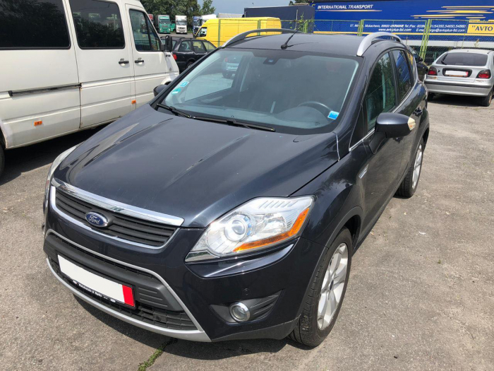 Закарпатські митники вилучили «FORD KUGA» через підроблені документи