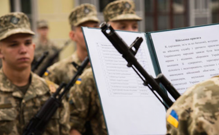 Військовий комісар: призовників з Ужгорода перед відправленням тестуватимуть на коронавірус