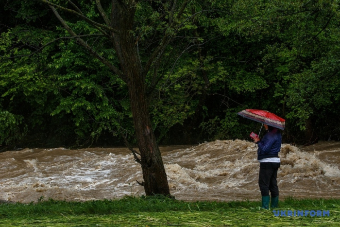 Рівень води у закарпатській Боржаві продовжує зростати - прогнозують підйом на 1,3 м