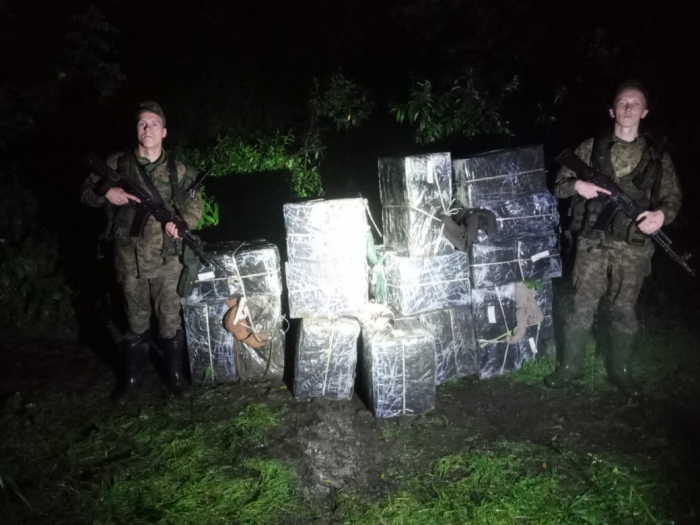 Партію контрабандного тютюну вилучили закарпатські прикордонники
