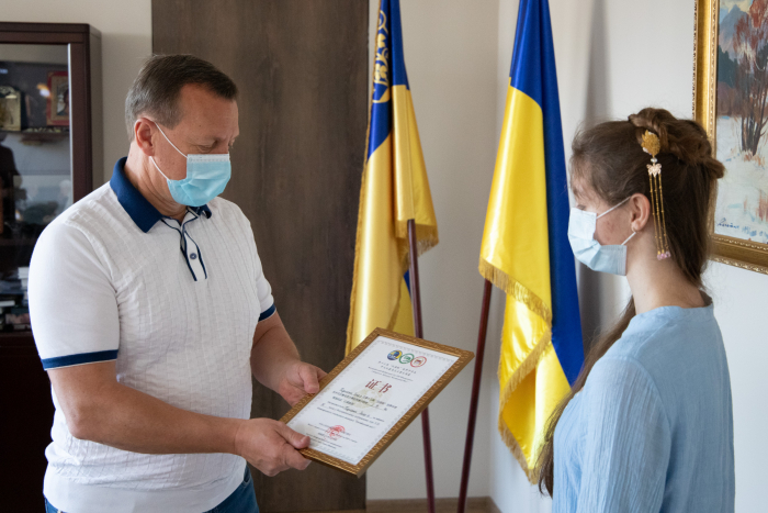 Ужгородська школярка увійшла в трійку переможців Всеукраїнського відбіркового туру Міжнародного учнівського конкурсу