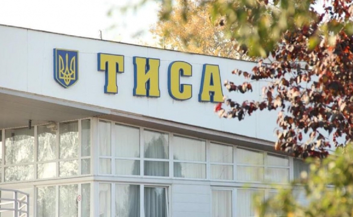 Черги на КПП "Тиса": автівок уже кілька десятків