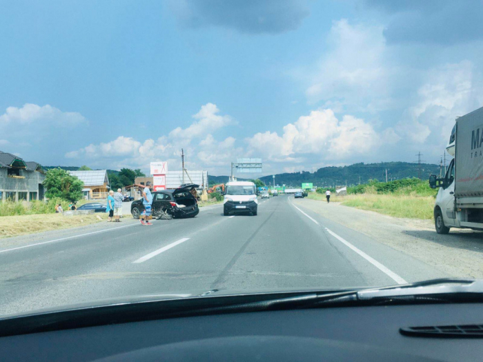 ДТП у Мукачеві: на об'їзній зіткнулися дві автівки