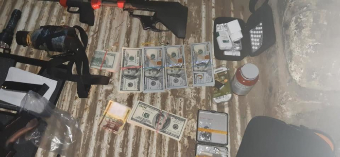 Небезпечного озброєного злочинця з наркотиками затримали на Закарпатті (ФОТО)