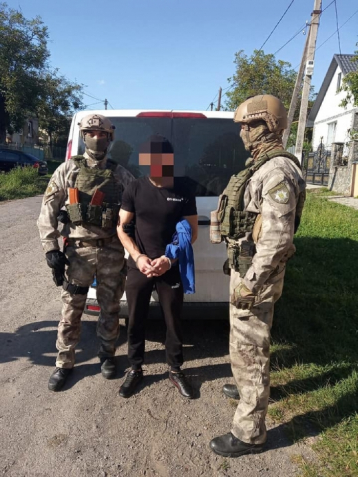 Поліція зловила закарпатського наркобізнесмена – торгував амфетаміном із власного дому