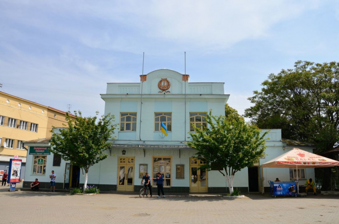 В Ужгороді покажуть перші театральні вистави з початку карантину