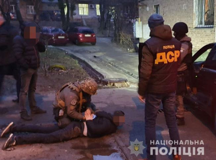 Депутату селищної ради на Закарпатті загрожує в'язниця за напад і позбавлення волі іноземців