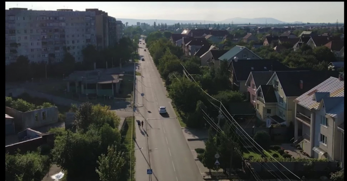 Вулиця Можайського в Ужгороді помітно змінилася за кілька років (ВІДЕО)