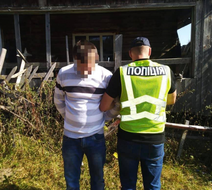 На Міжгірщині поліцейські вилучили нелегальний арсенал зброї