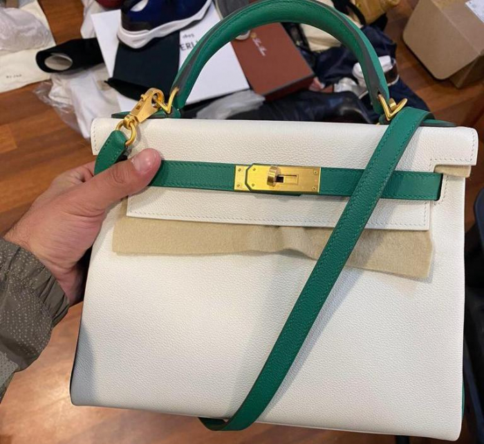 Модні сумочки від 1,5 до 26 тис. євро «прикрасять» склад Закарпатської митниці