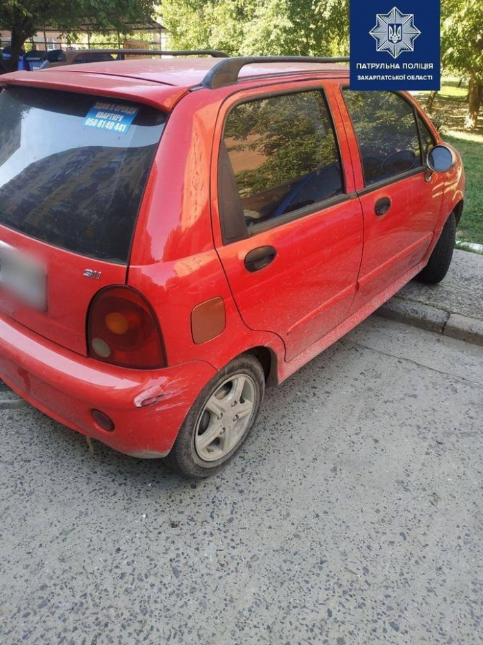 Винуватець втік: патрульні розшукують очевидців ДТП в Ужгороді (ФОТО)