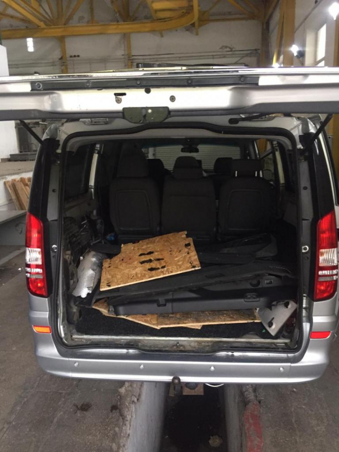 Чернівчанин позбувся на кордоні «німця» через кмітливість закарпатських митників