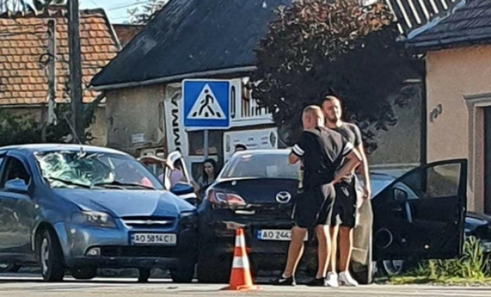 ДТП на Закарпатті: автівка збила велосипедиста