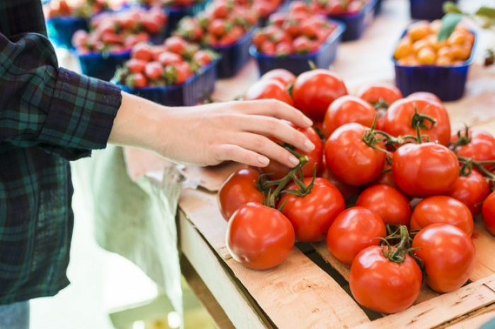 Питання якості: шукайте безпечні овочі та фрукти на поличках маркетів «АТБ»