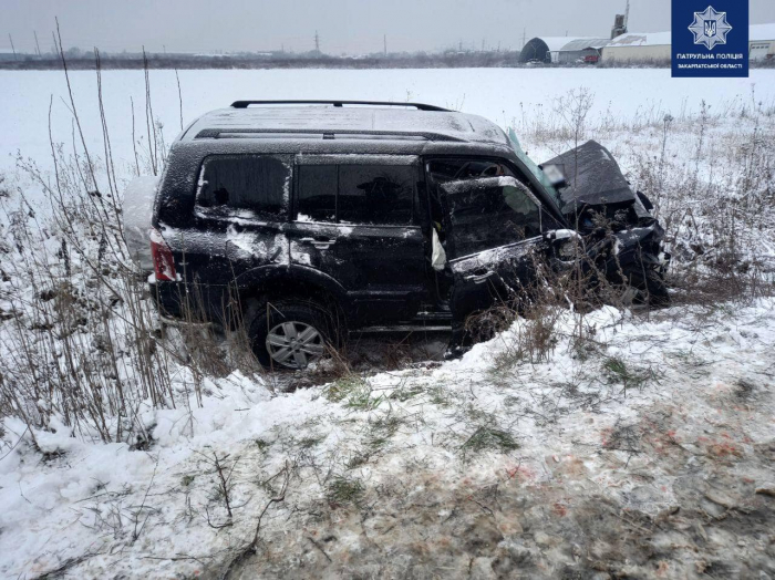 Аварія на Закарпатті: джип не розминувся з вантажівкою