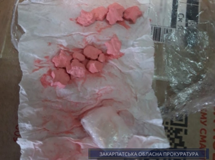 На гірськолижному курорті кухар-наркоторговець розповсюджував амфетамін