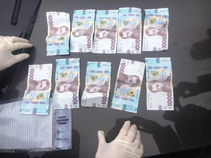 На Закарпатті затримали прикордоника на хабарі в майже 20 000 гривень