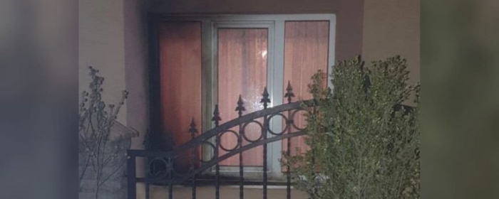 Пляшку із запальною сумішшю кинули у вікно будинку на Закарпатті
