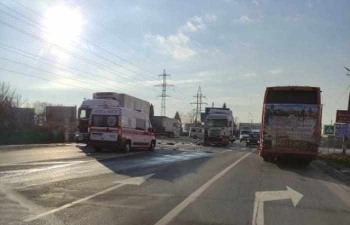 На в'їзді в Мукачево в ДТП потрапила вантажівка