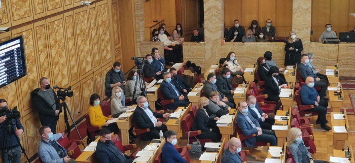 Текст звернення до центральної влади, який розглядають депутати Закарпатської облради