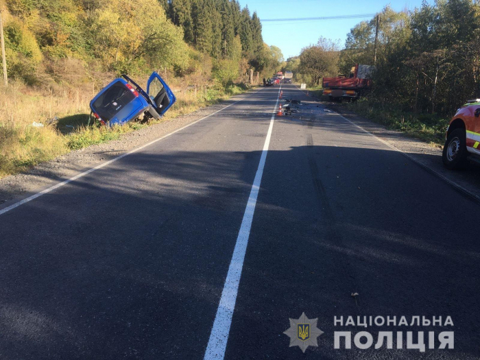 Поліцейські Воловця встановлюють обставини смертельної аварії у селищі Нижні Ворота