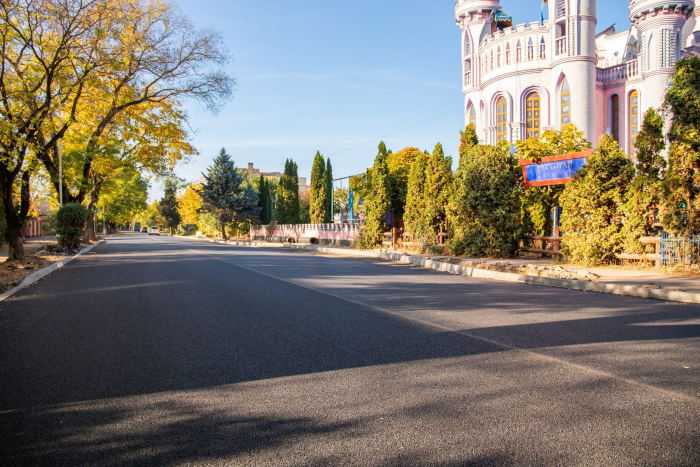 Як виглядає оновлена Собранецька в Ужгороді (ФОТО)