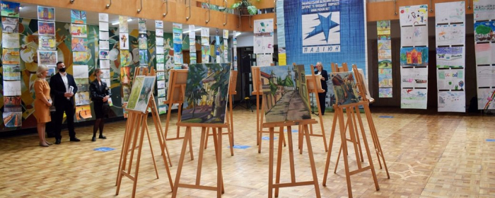 Рекорд України: в Ужгороді відкрили виставку артмарафону "Мистецтво без меж"