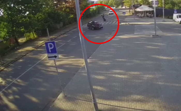 ДТП в Ужгороді: автомобіль зіткнувся з мотоциклом (ВІДЕО)