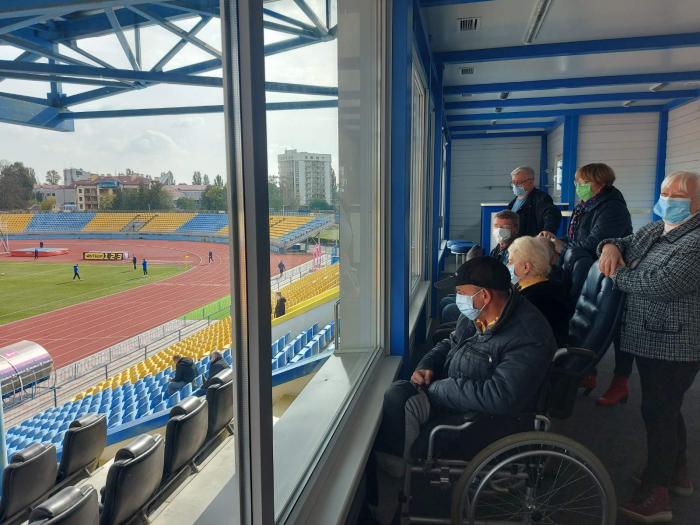 Підопічні стаціонарного відділення Ужгородського терцентру сьогодні побували на футбольному матчі на стадіоні «Авангард»