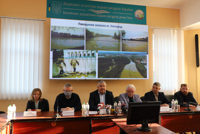 Яку регулювальну гідроспоруду планують встановити на річці Уж в Ужгороді?