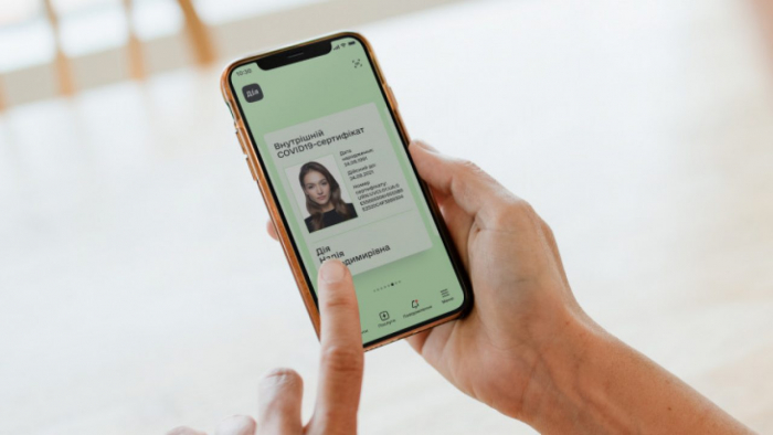 На Закарпатті розслідують майже півтори сотні злочинів з фальсифікації COVID-документів