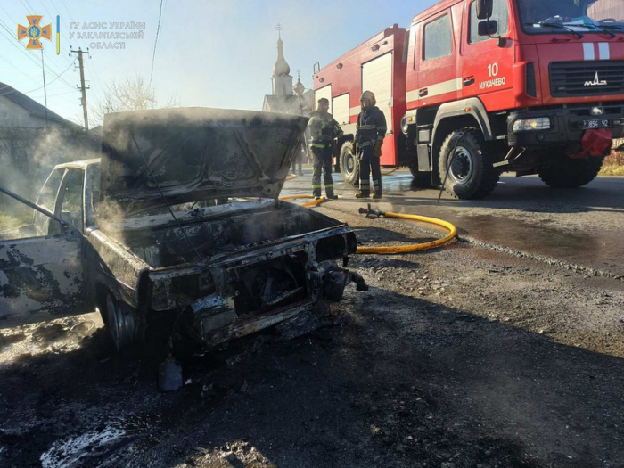 На Закарпатті під час руху загорівся легковий автомобіль